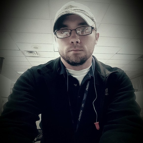 Meet your Posher, Rob - Picture 1 of 2